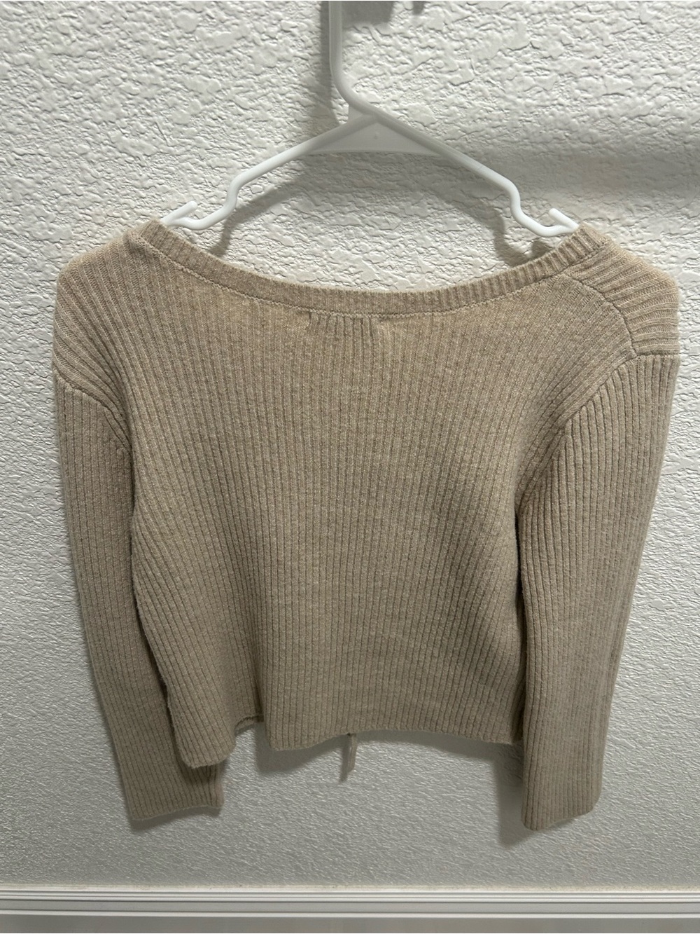 GU Tie-Front Ribbed Cardigan - Picture 4 of 9